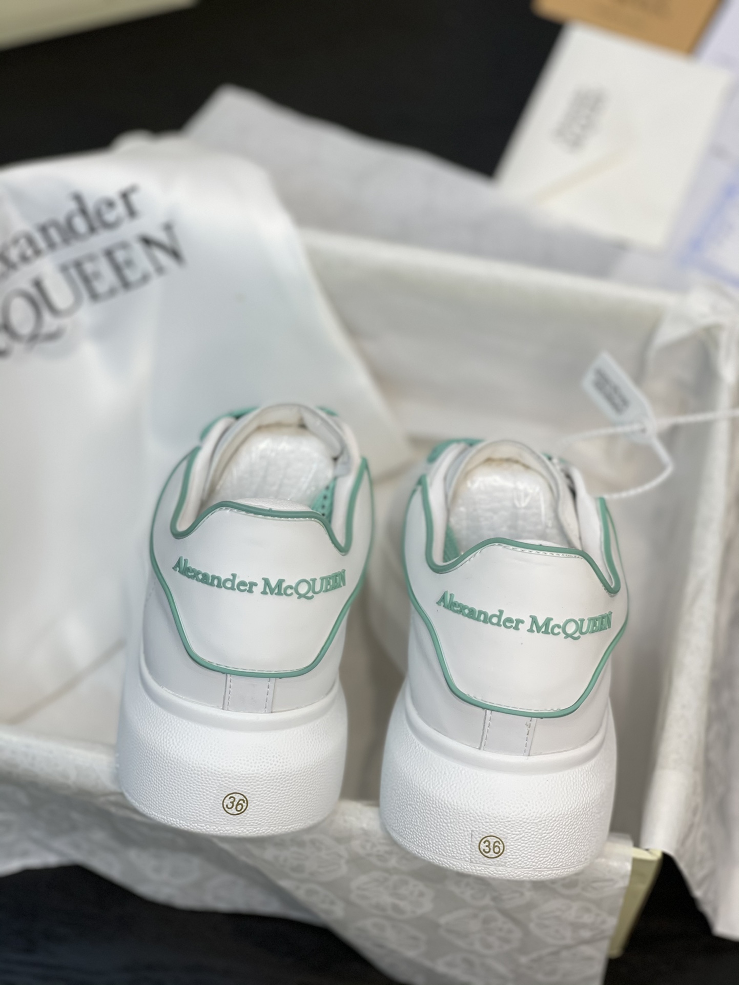 Alexander Mc QUEEN  women sneakers casual shoes-Luxeon