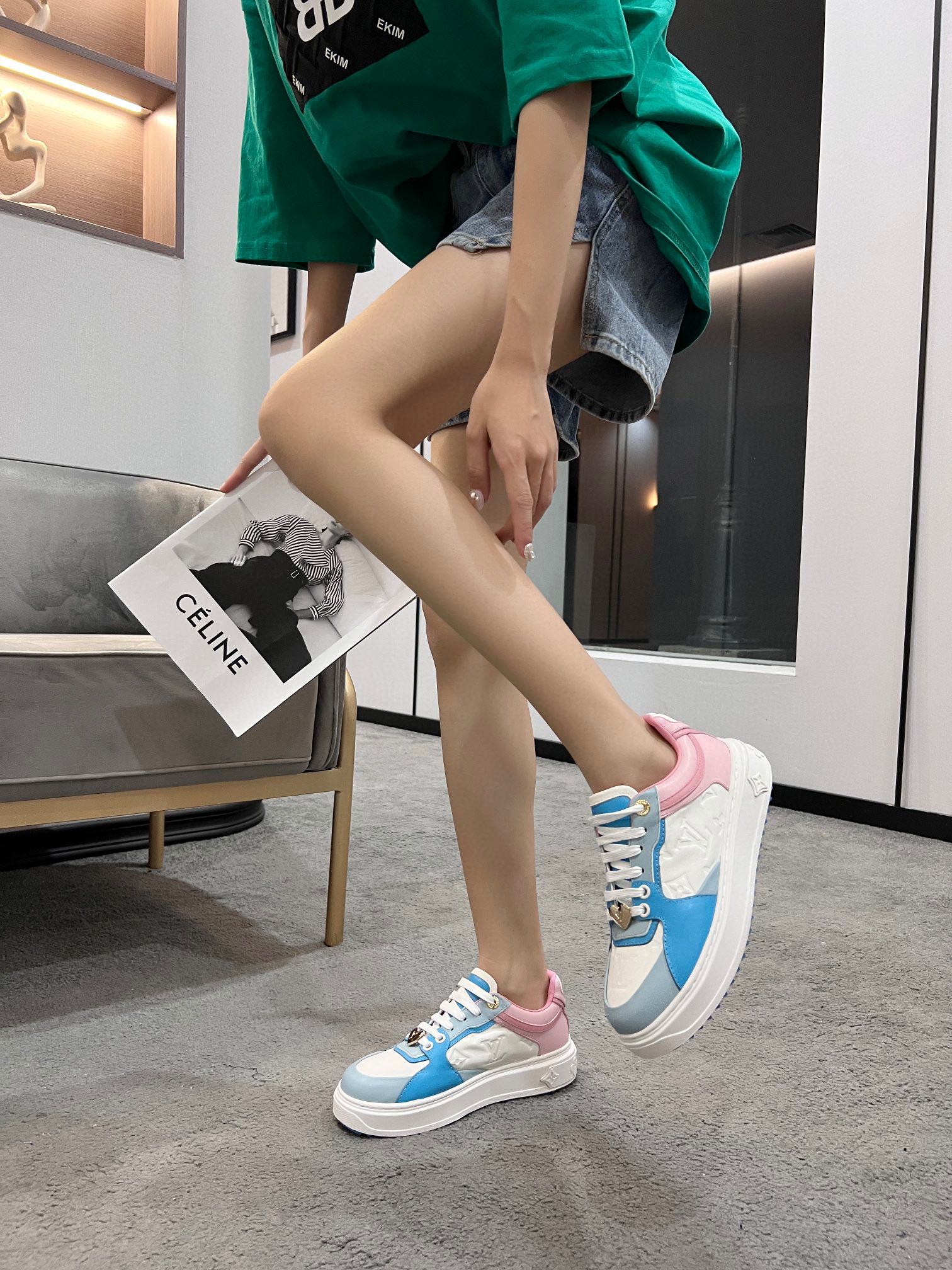 L style trendy women sneakers casual shoes-Luxeon