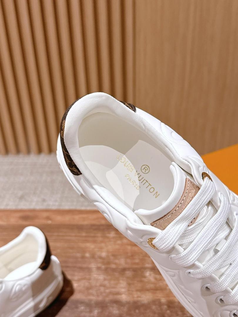 Printed casual shoes