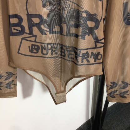 Burberry one-piece yoga wear-Luxeon