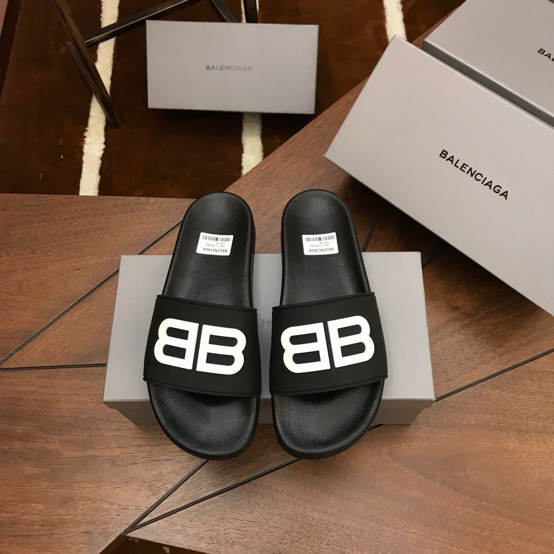 Men slippers