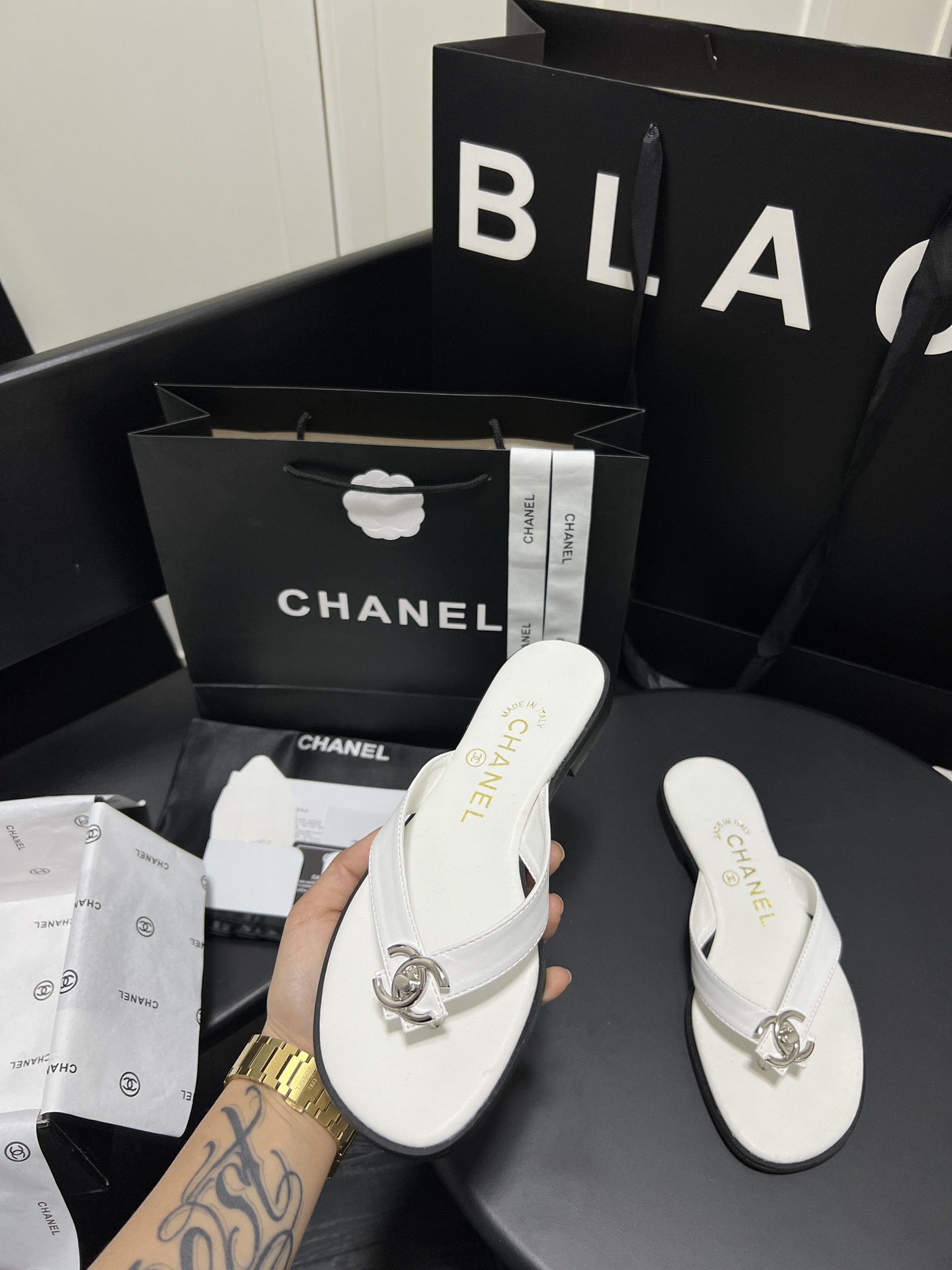 C style & Vintage Secondhand School Bag Buckle Slippers-Luxeon
