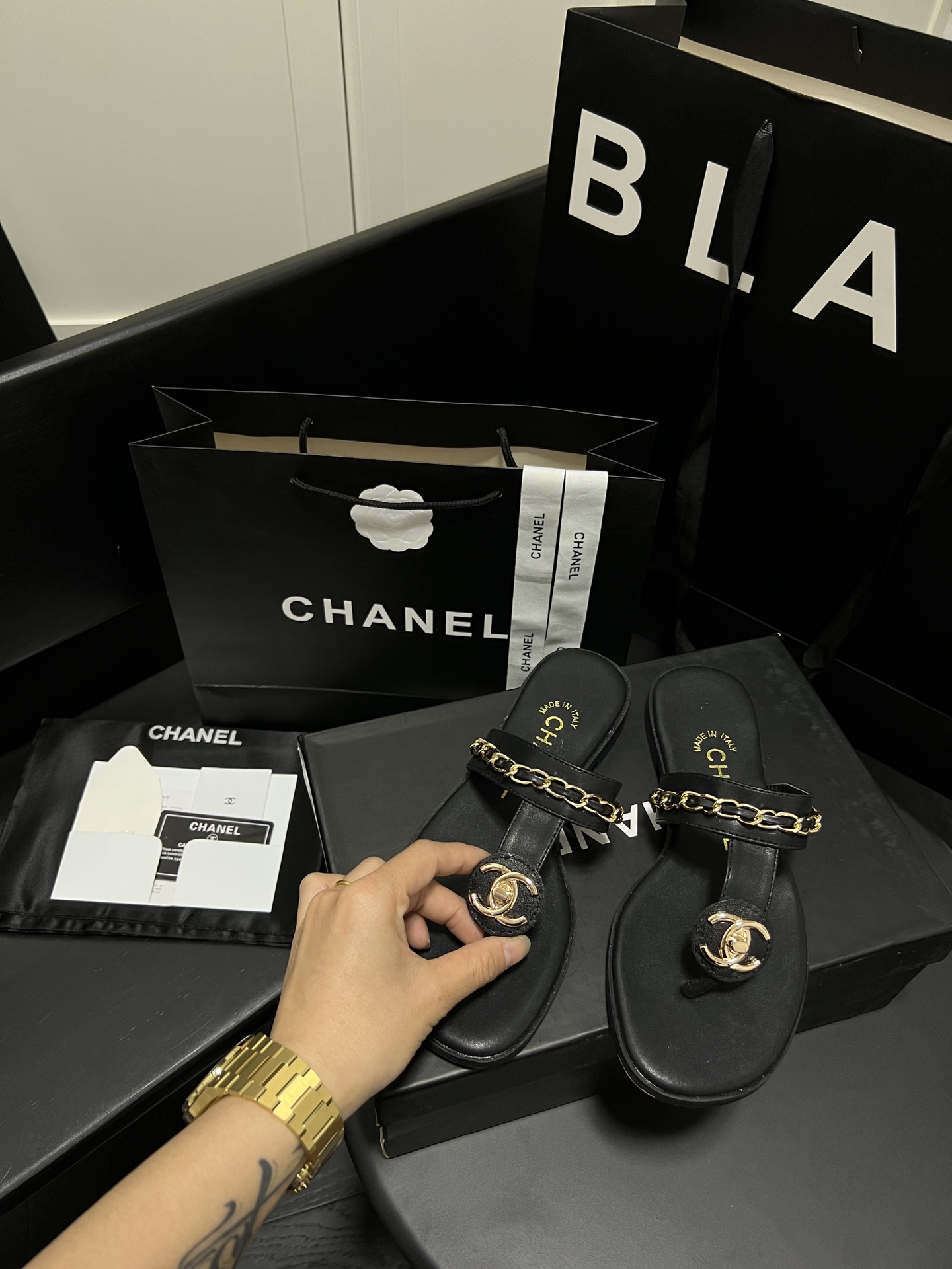 C style & Vintage Secondhand School Bag Buckle Slippers-Luxeon