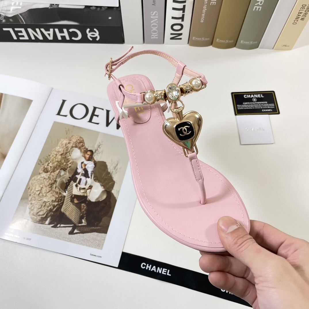 C style 2023 Spring New Love Double Buckle Sandals-Luxeon