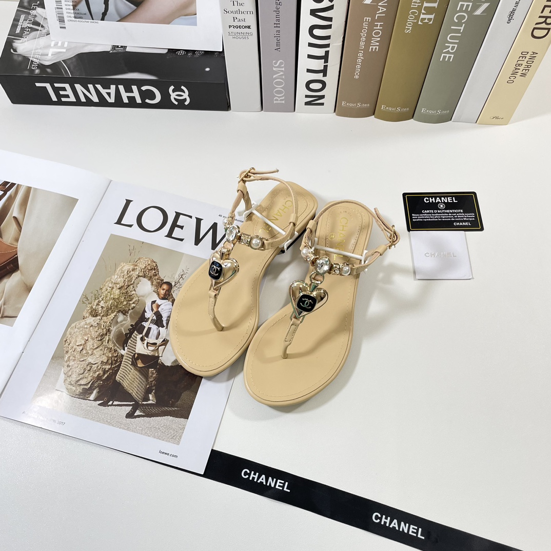 C style 2023 Spring New Love Double Buckle Sandals-Luxeon
