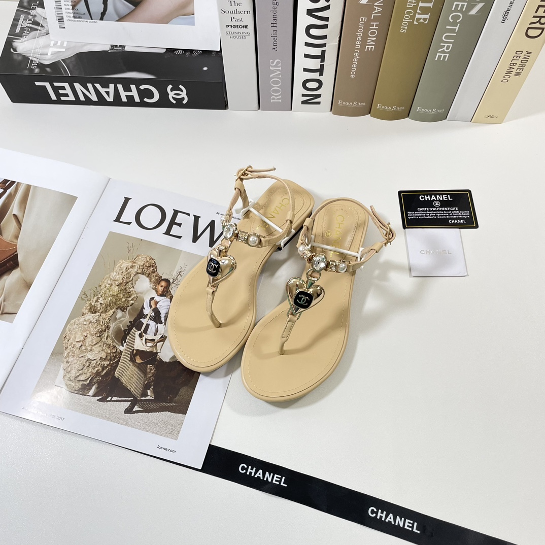 C style 2023 Spring New Love Double Buckle Sandals-Luxeon