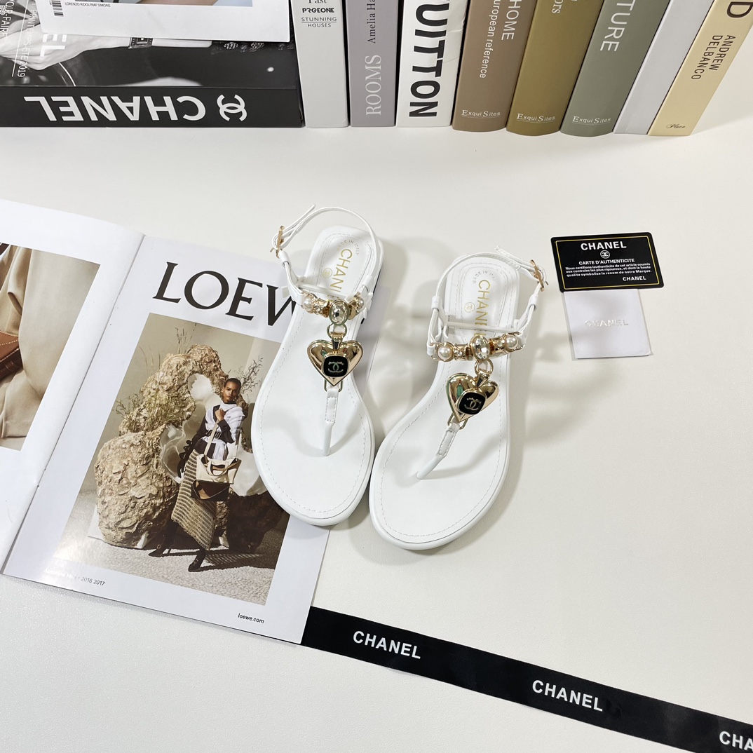 C style 2023 Spring New Love Double Buckle Sandals-Luxeon