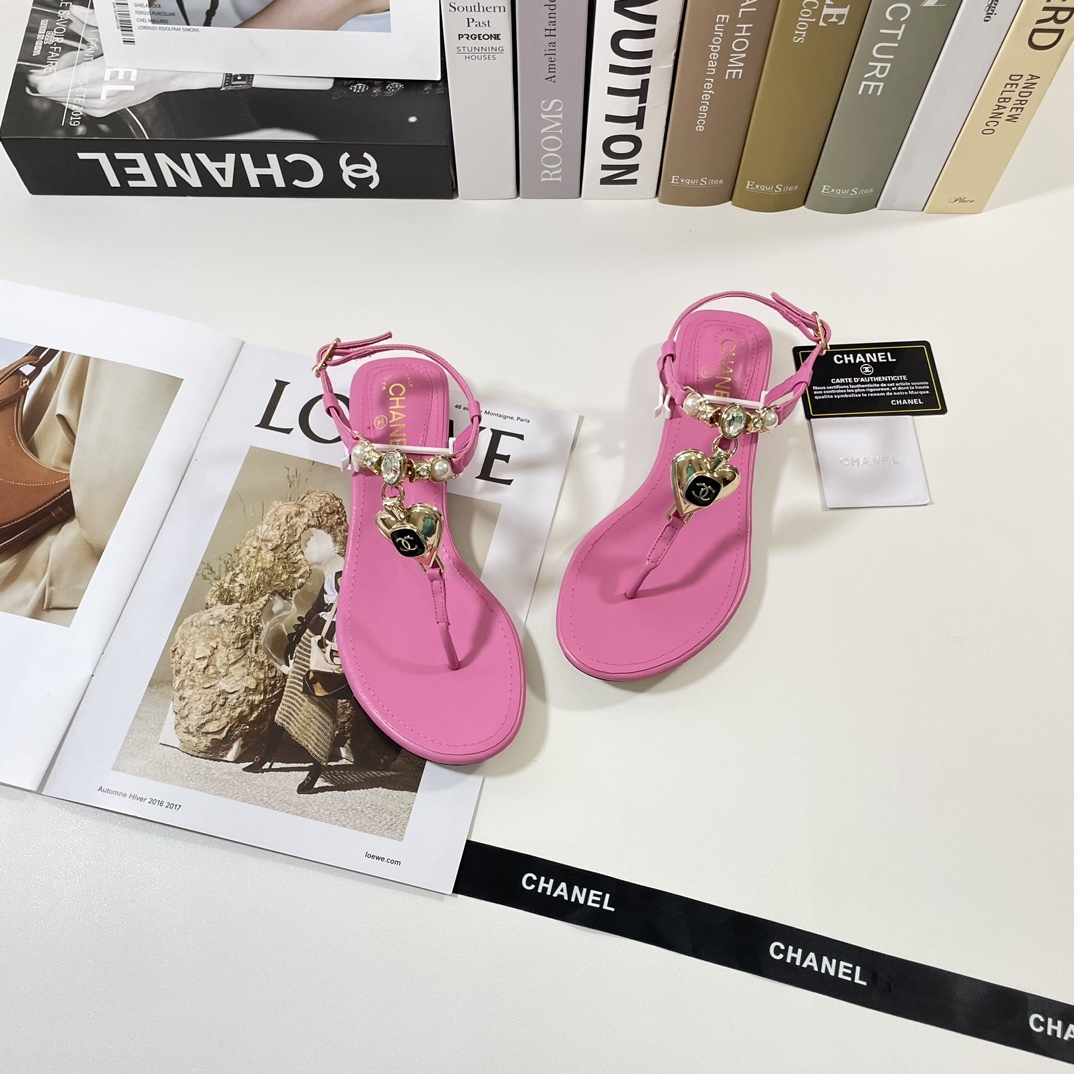 C style 2023 Spring New Love Double Buckle Sandals-Luxeon