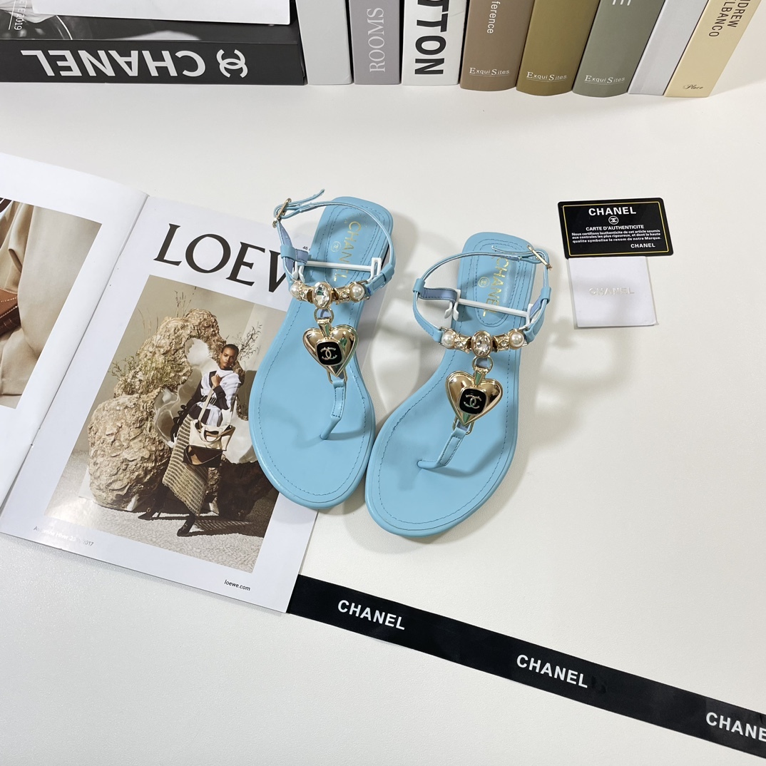 C style 2023 Spring New Love Double Buckle Sandals-Luxeon