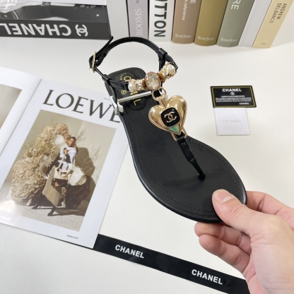 C style 2023 Spring New Love Double Buckle Sandals-Luxeon