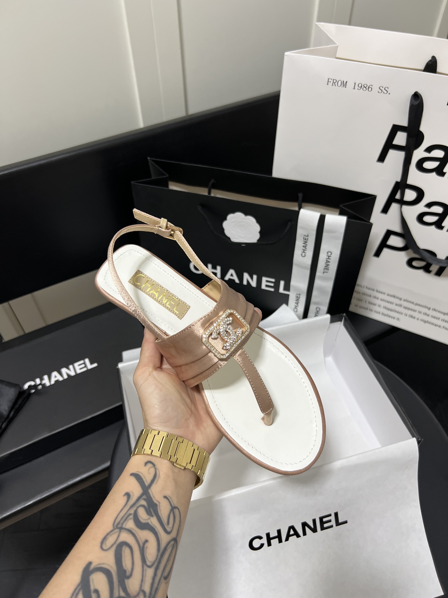 C style rhinestone buckle sandals series-Luxeon