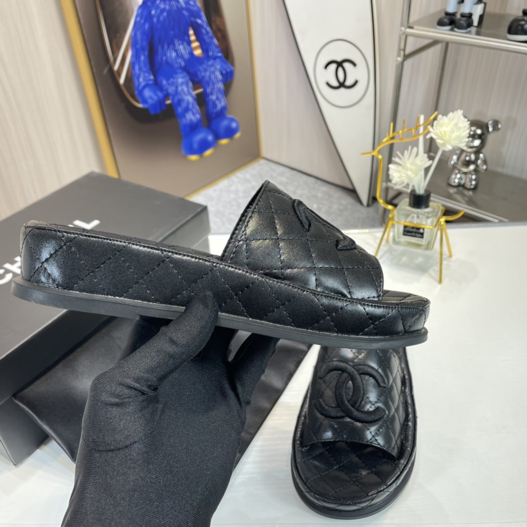 C style summer high-end slippers-Luxeon