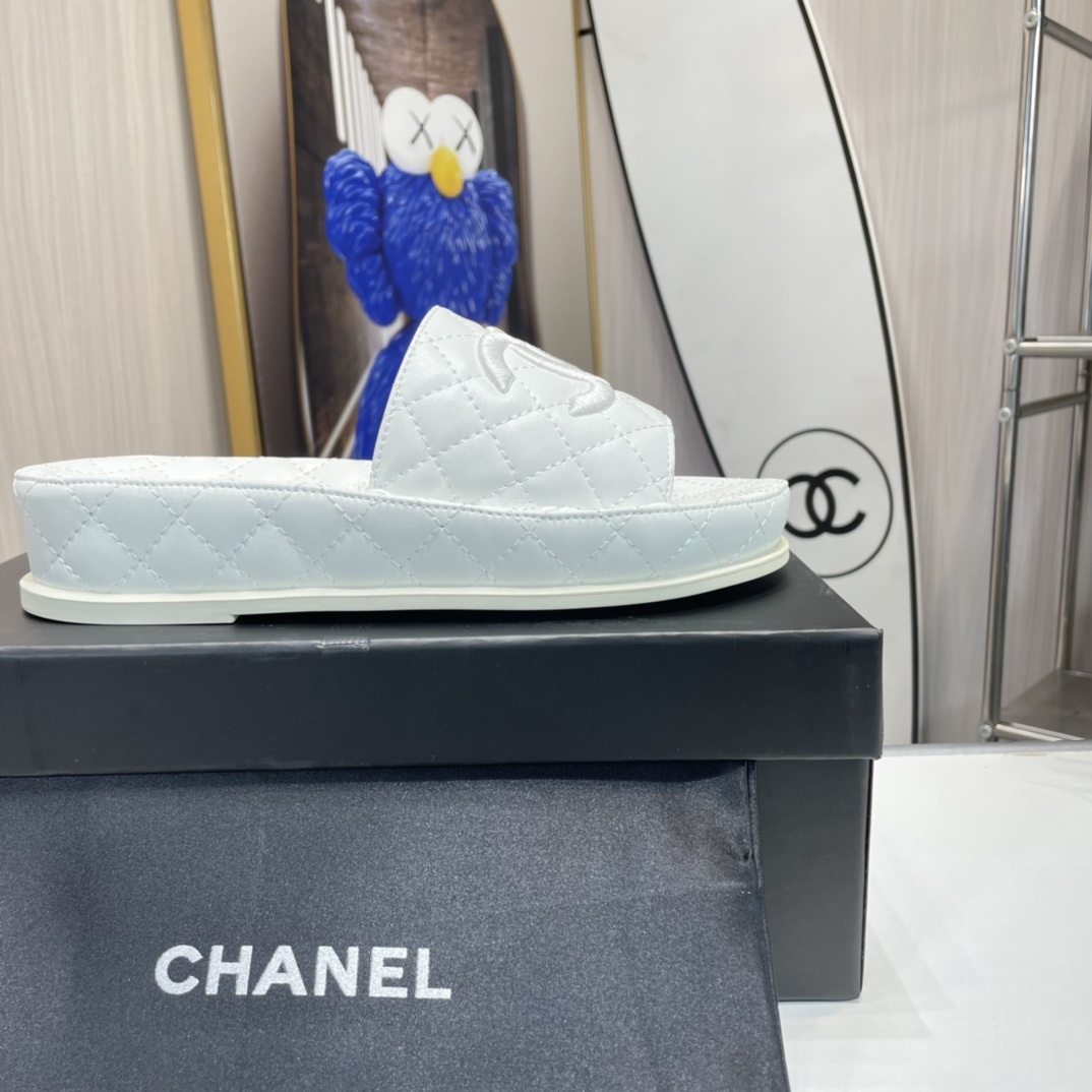 C style summer high-end slippers-Luxeon