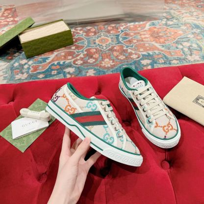 G Style Low-top sneakers