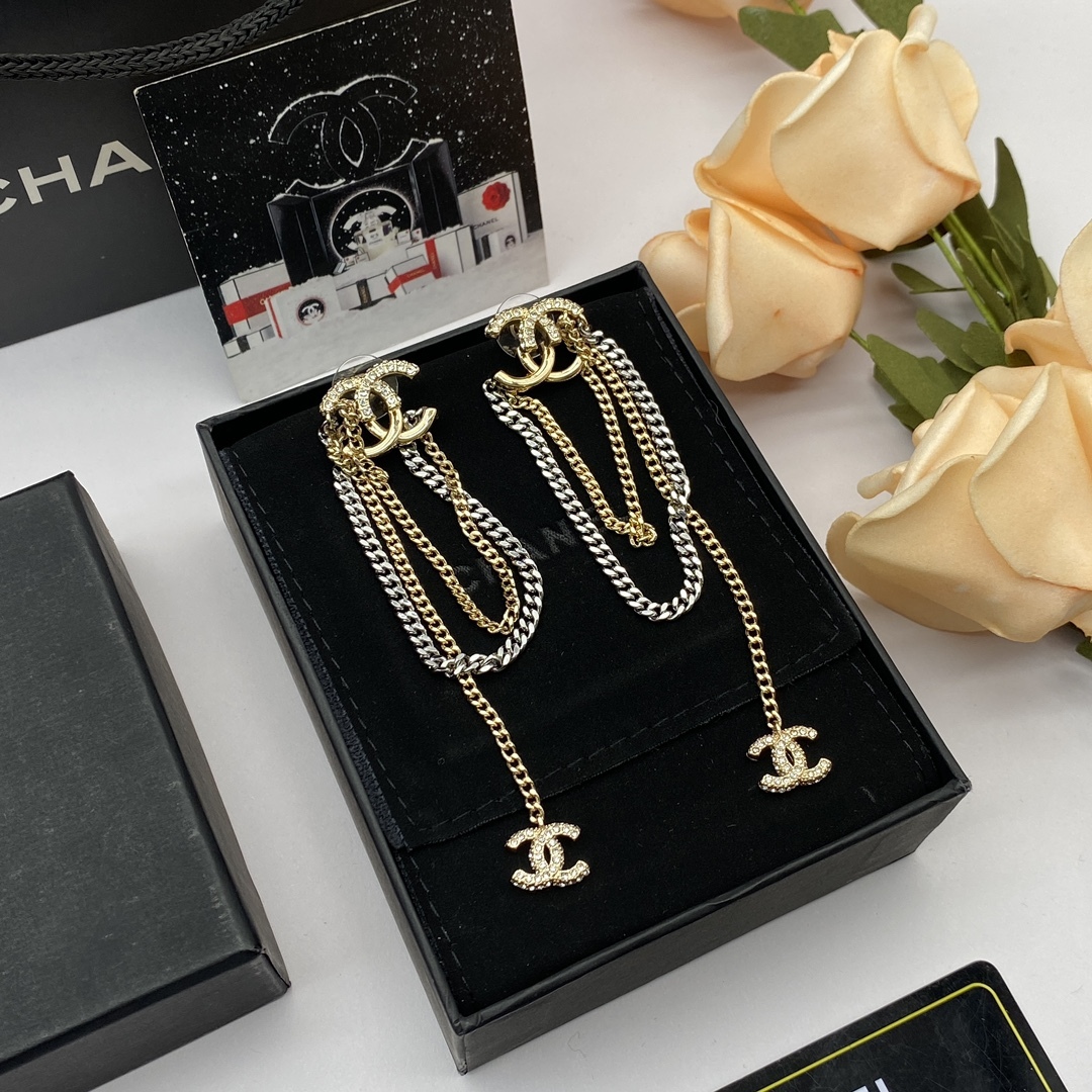 C style fashion tassel earrings-Luxeon