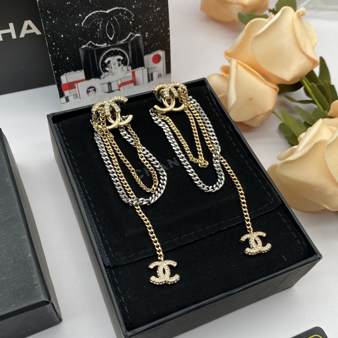 C style fashion tassel earrings-Luxeon