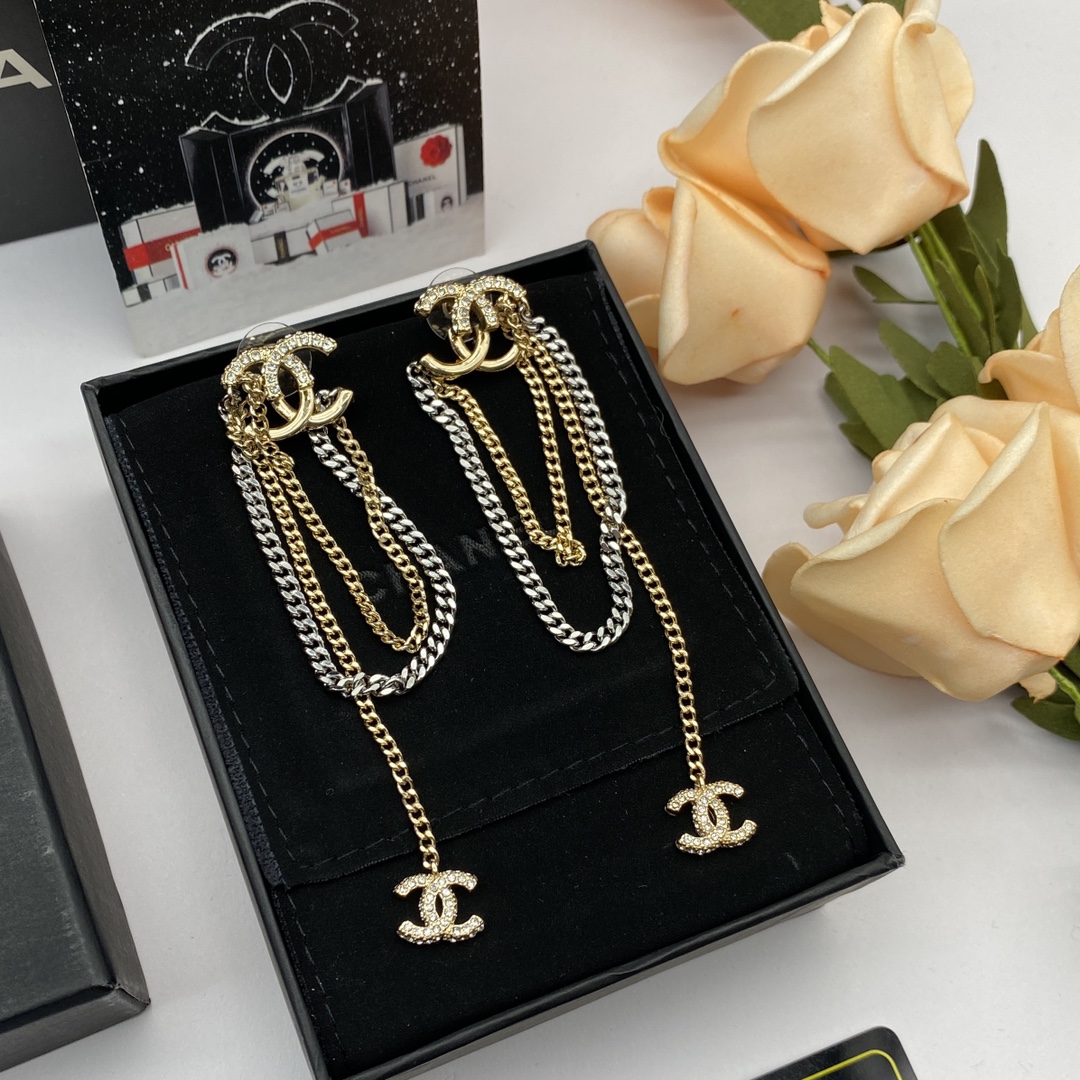 C style fashion tassel earrings-Luxeon