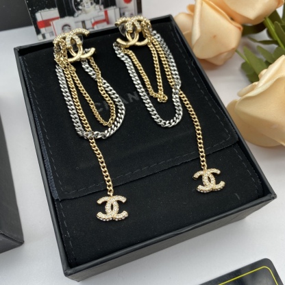 C style fashion tassel earrings-Luxeon