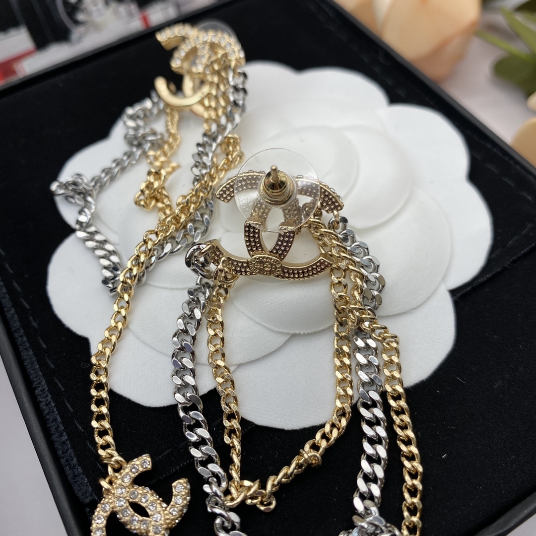 C style fashion tassel earrings-Luxeon