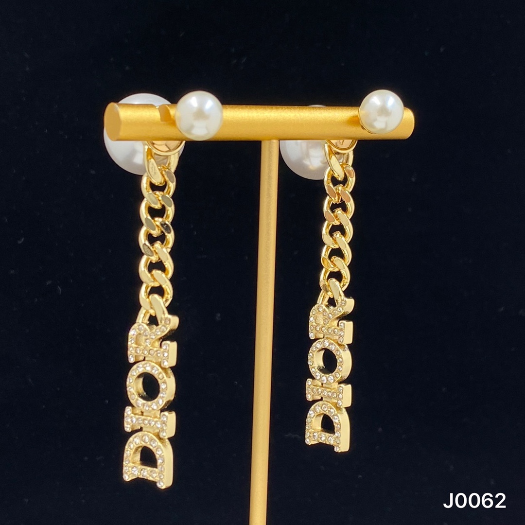 D style fashion earings-Luxeon