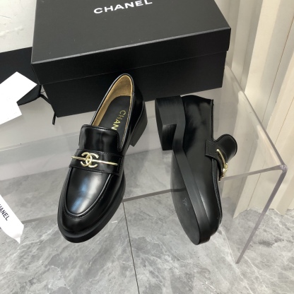 C style New Ladies Loafers-Luxeon