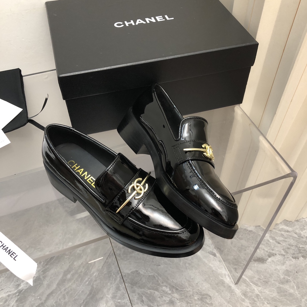 C style New Ladies Loafers-Luxeon