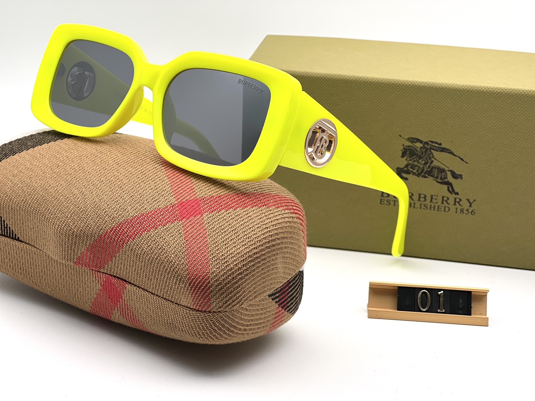 Burberry fashion thick frame sunglasses-Luxeon