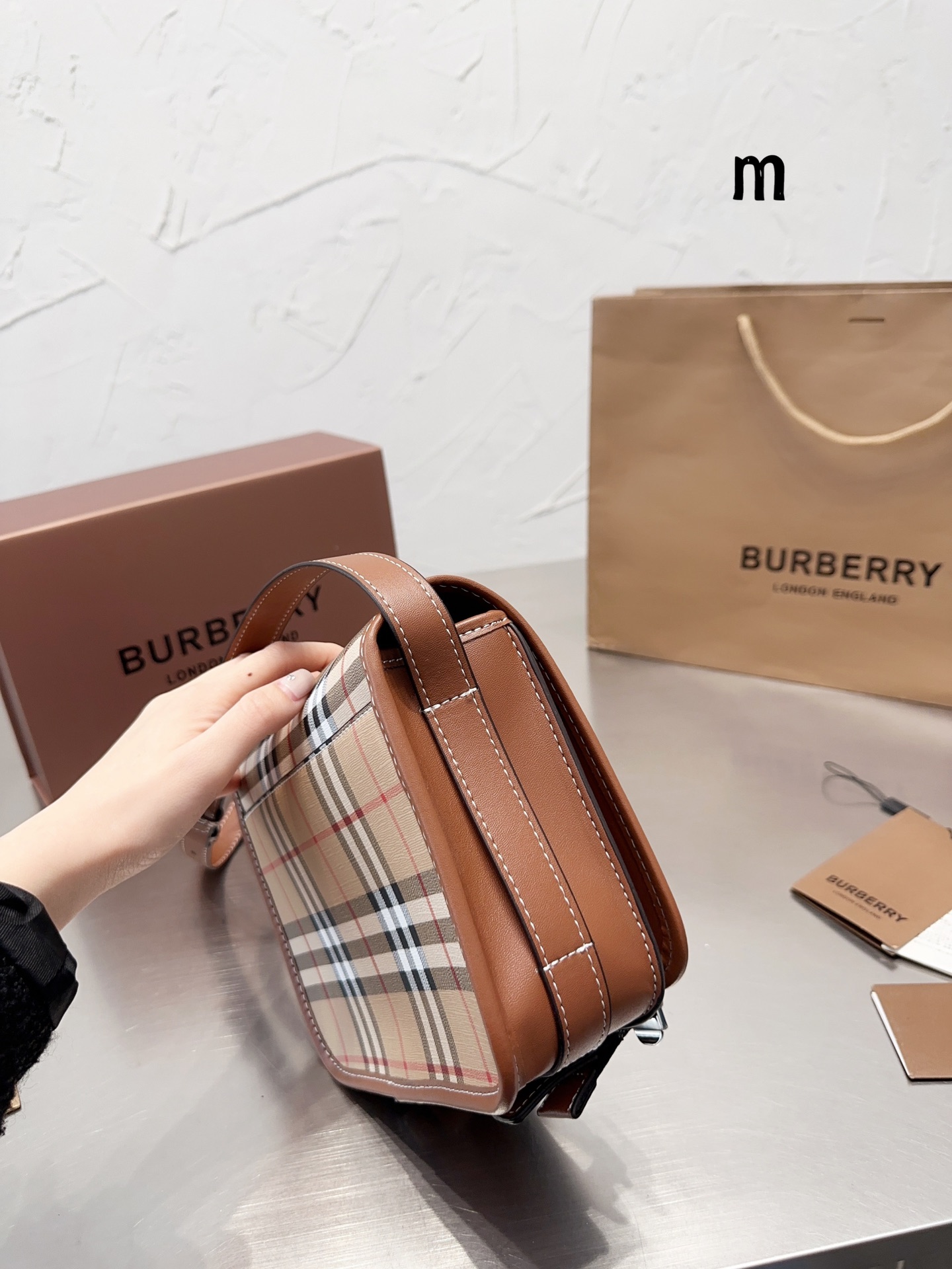 Burberry messenger bag stitching bag-Luxeon