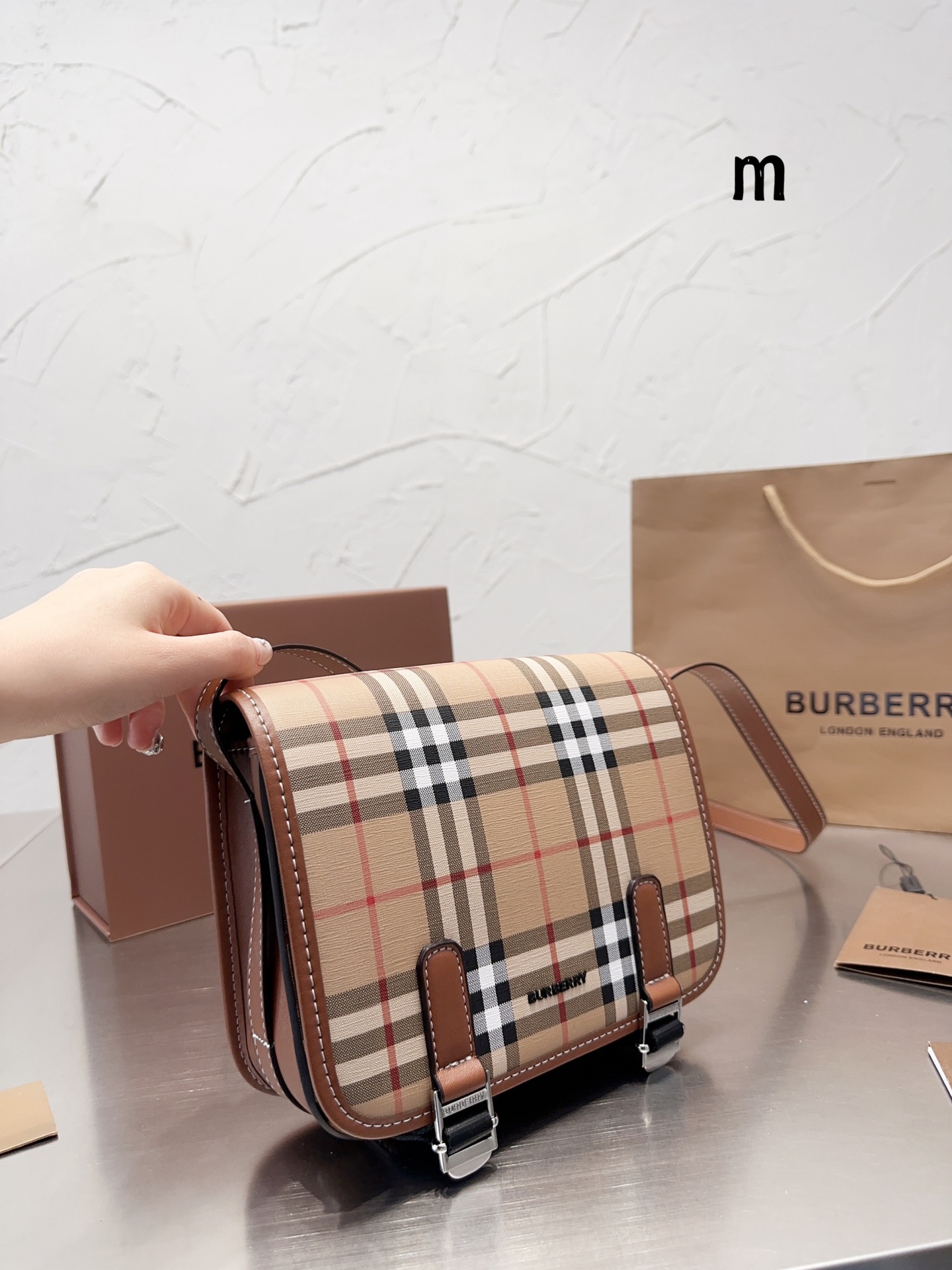 Burberry messenger bag stitching bag-Luxeon