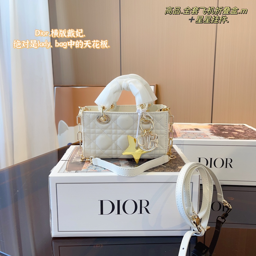 D style Diana Horizontal version sheepskin pattern