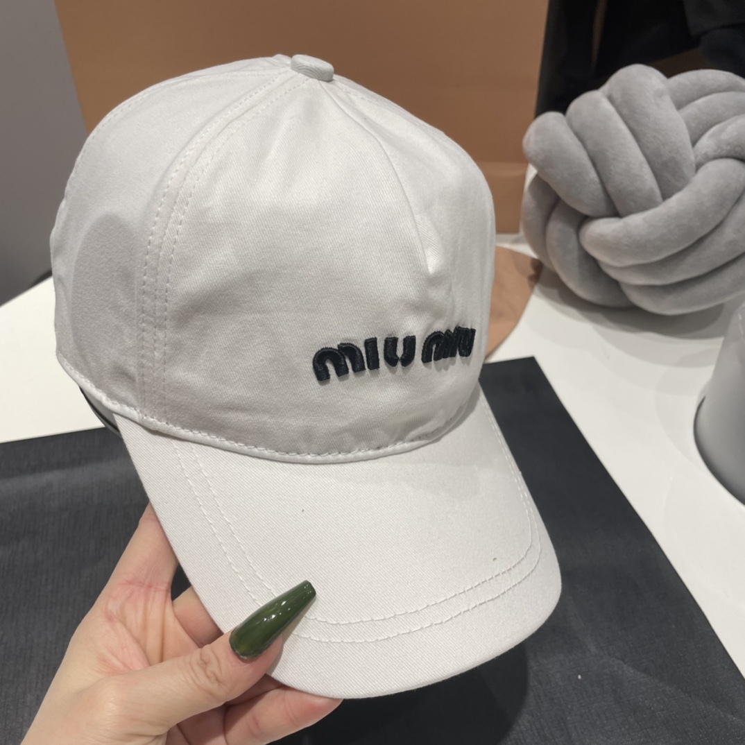Miu Miu casual fashion baseball hats-Luxeon