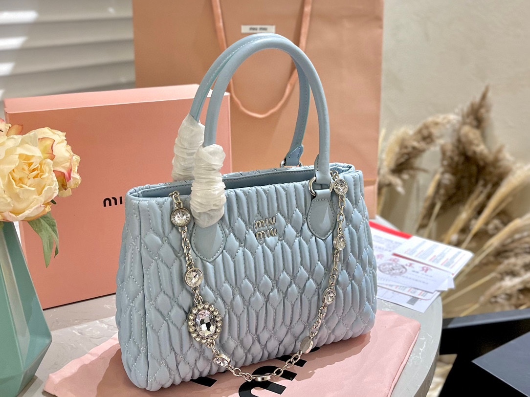 Miumiu new lambskin pleated vegetable basket Tote bag-Luxeon