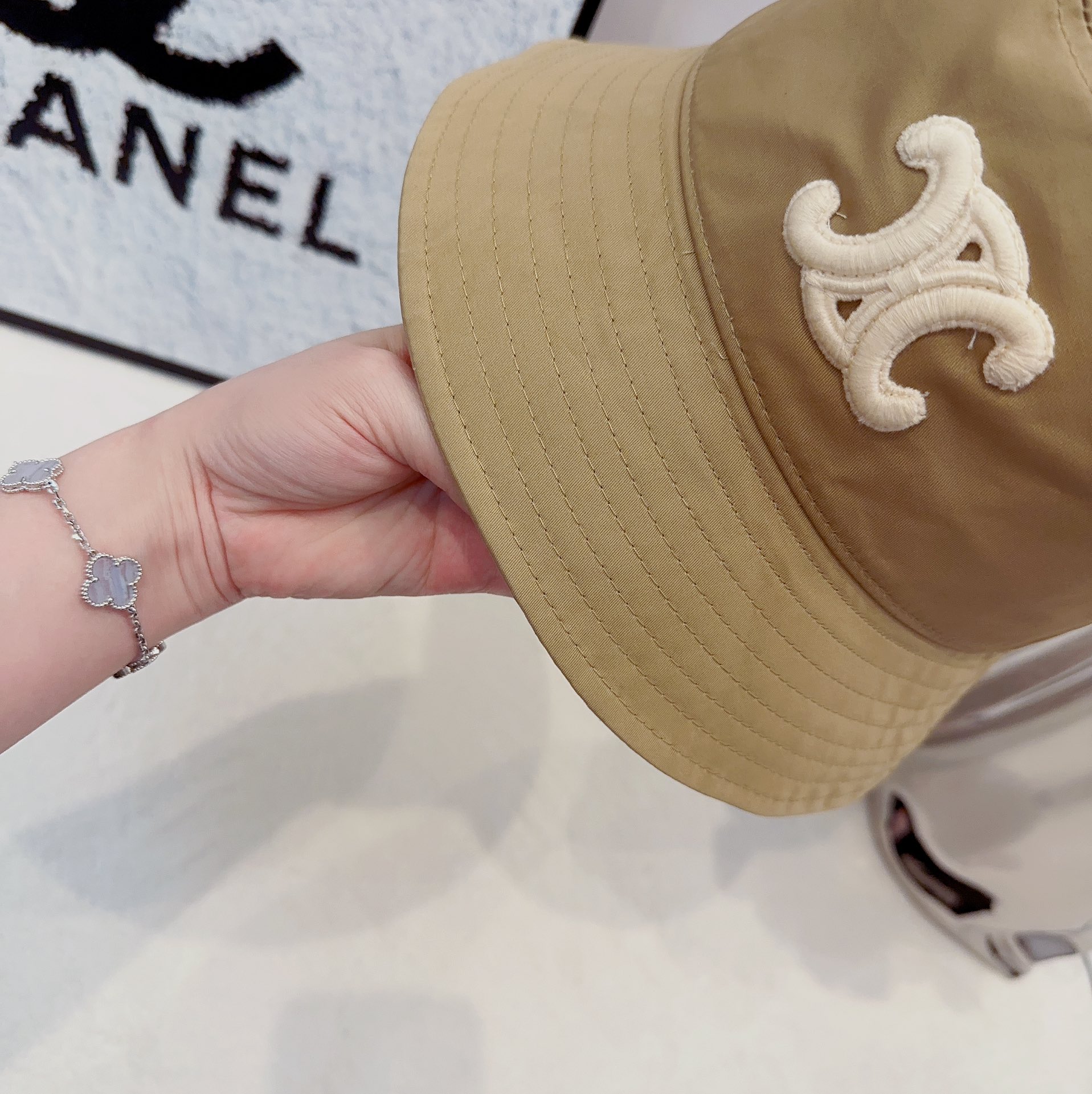 C style fashion simple fisherman hats-Luxeon