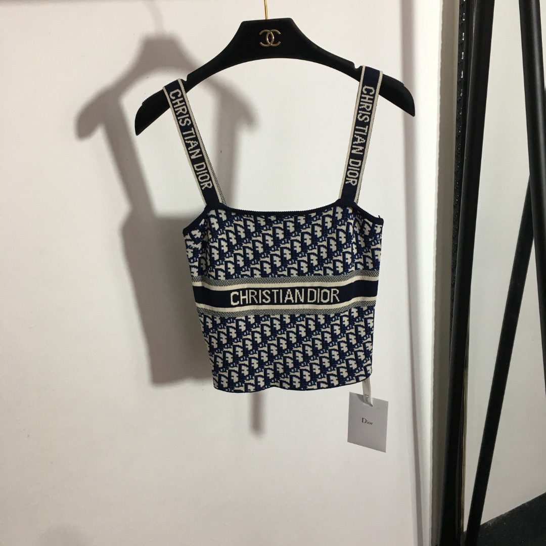 D style letter knitted camisole