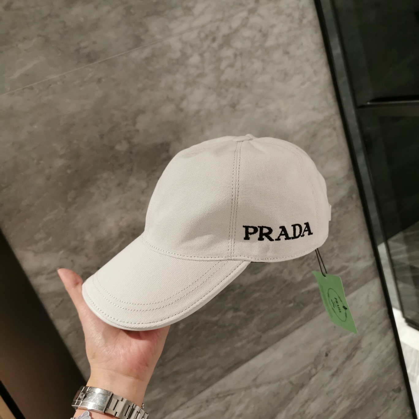 P style fashion personality baseball hats-Luxeon