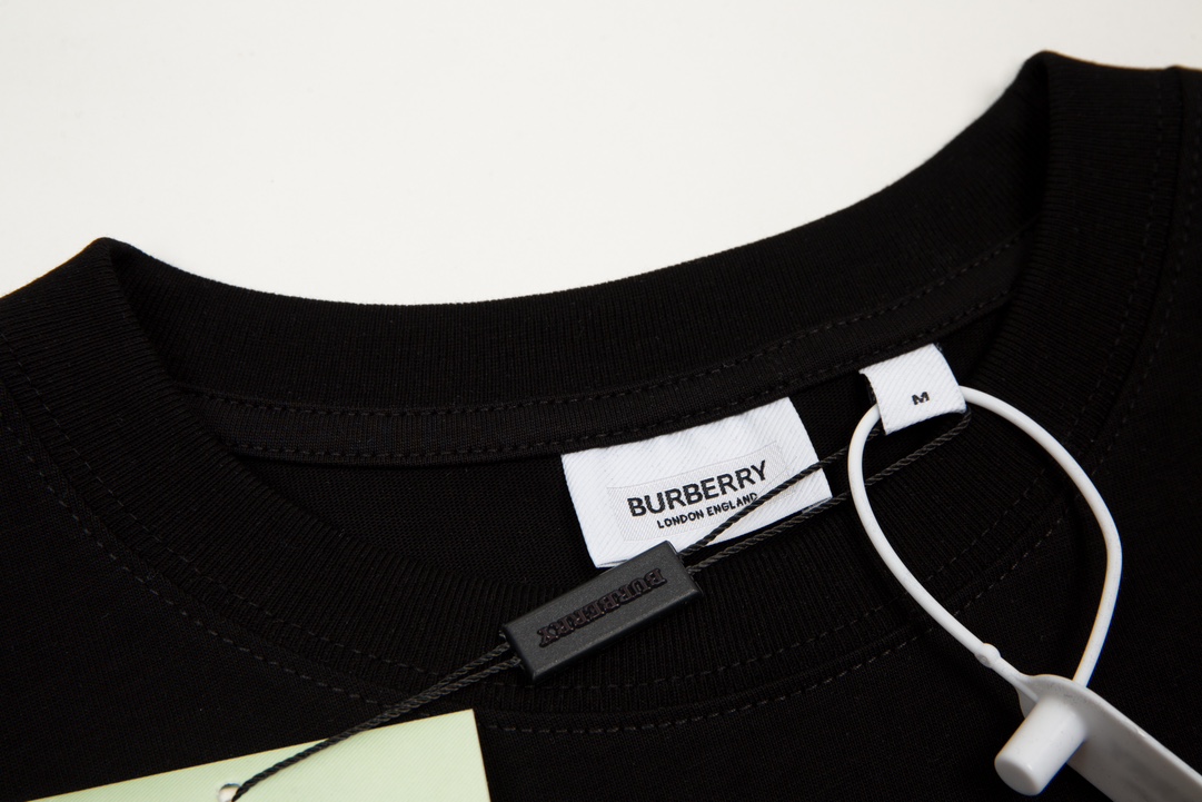 Burberry Summer Limited Print Short Sleeves-Luxeon