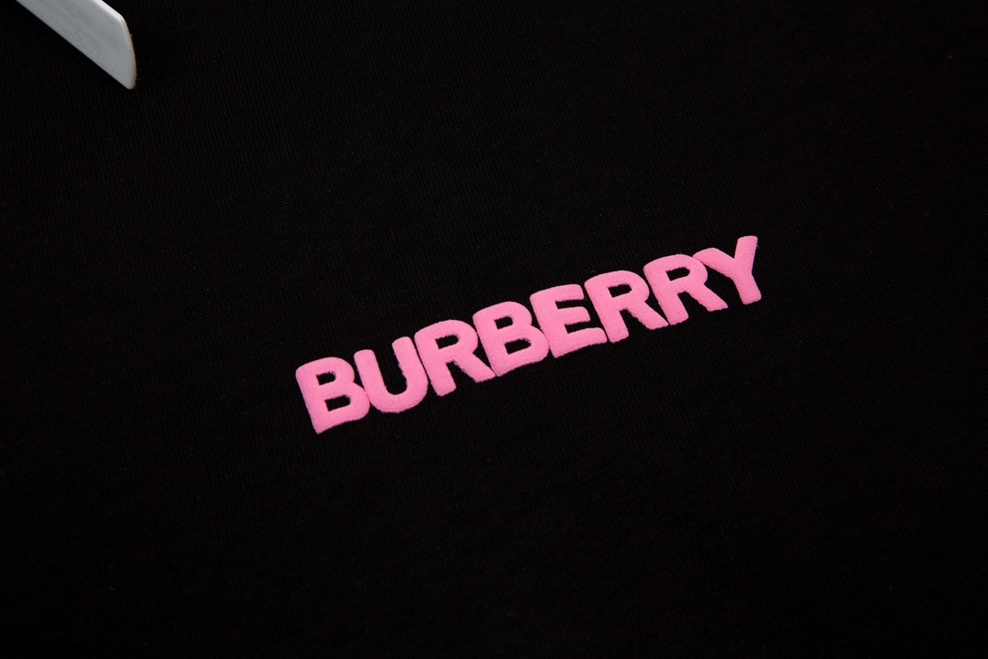 Burberry Summer Limited Print Short Sleeves-Luxeon