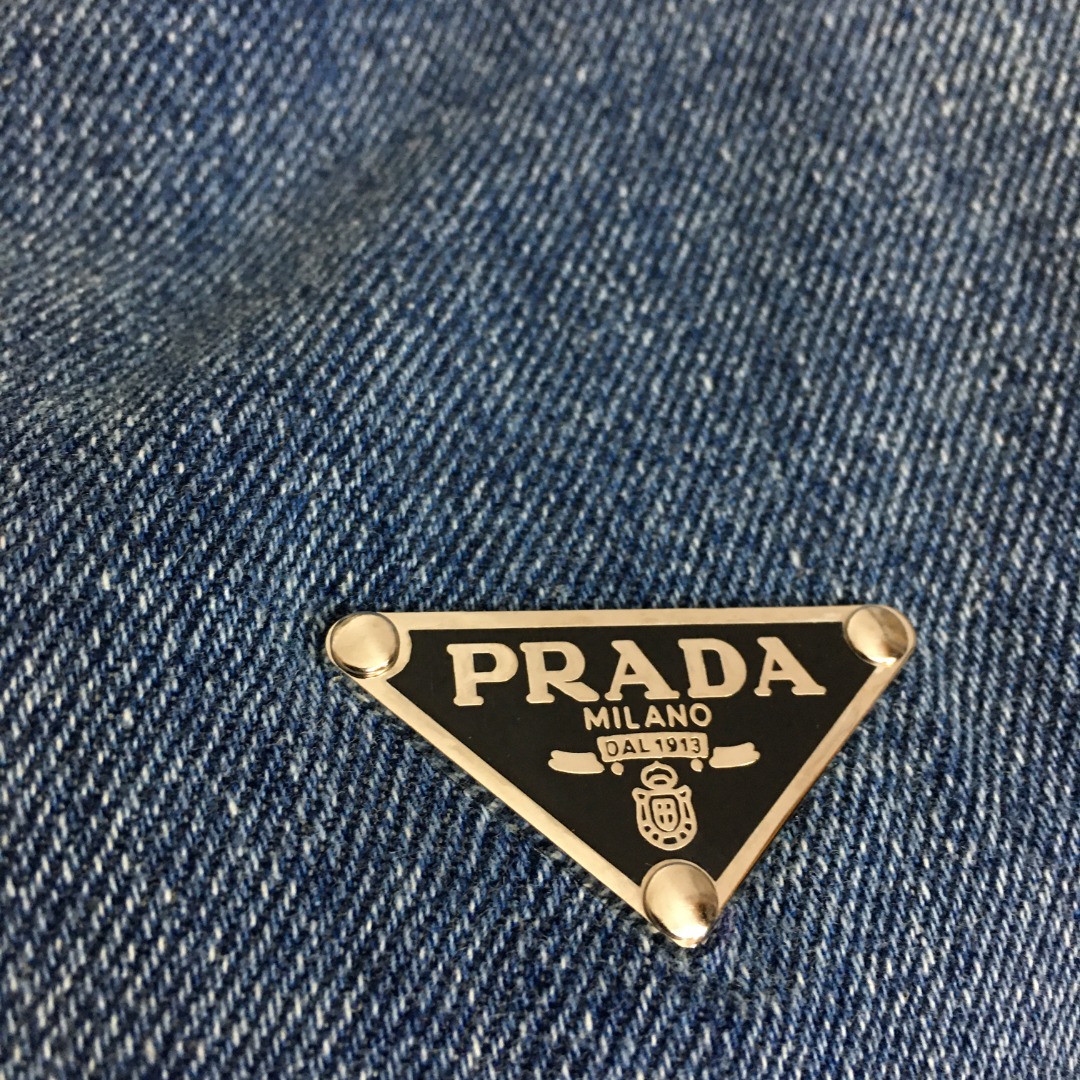 Prad Long Sleeve Denim Coat-Luxeon