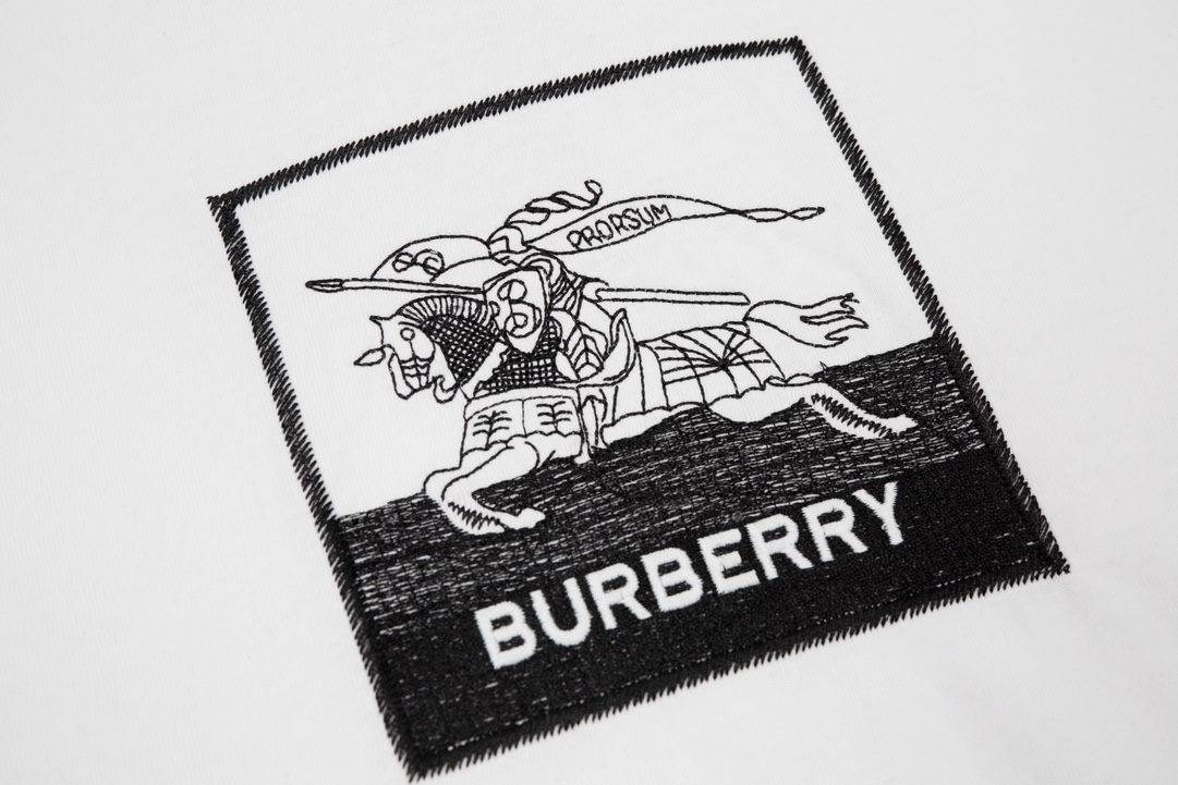 Burberry Summer Warhorse Embroidered Short Sleeves-Luxeon