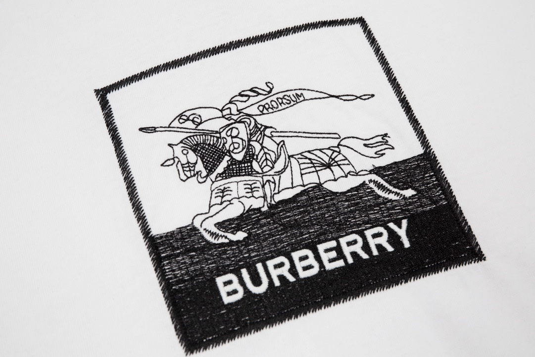 Burberry Summer Warhorse Embroidered Short Sleeves-Luxeon