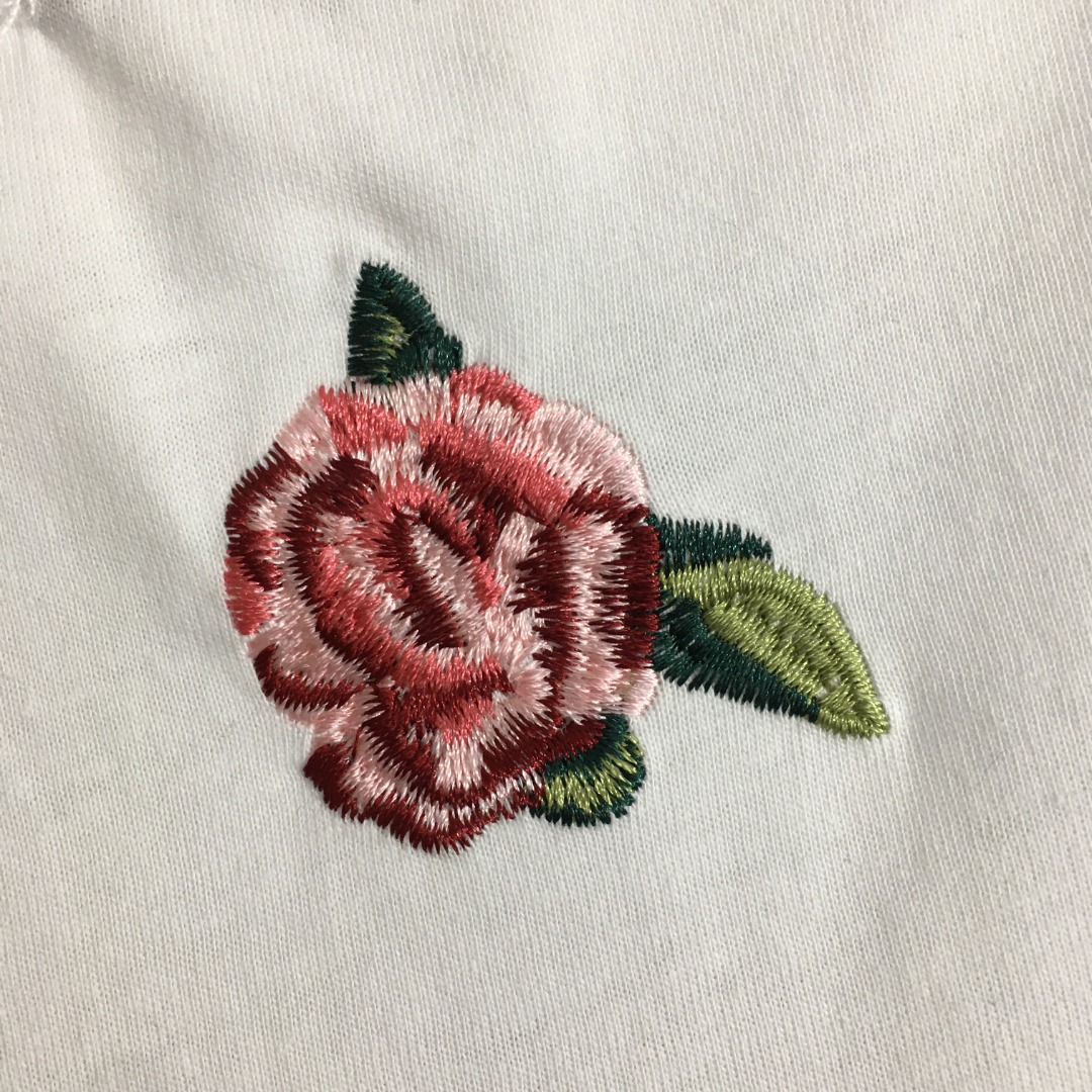D&G Embroidered Flower T-shirt-Luxeon