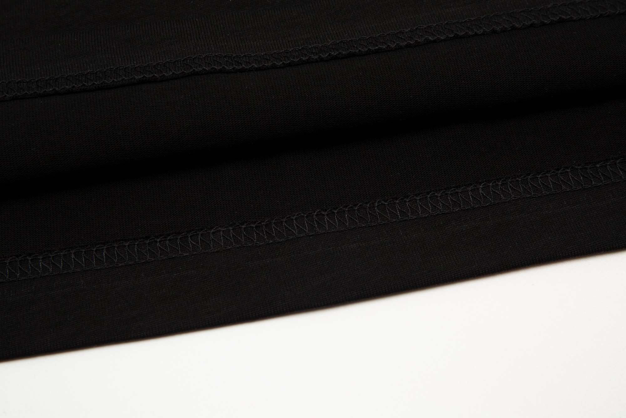 . Snowflake Embroidery Short Sleeve Black/White-Luxeon