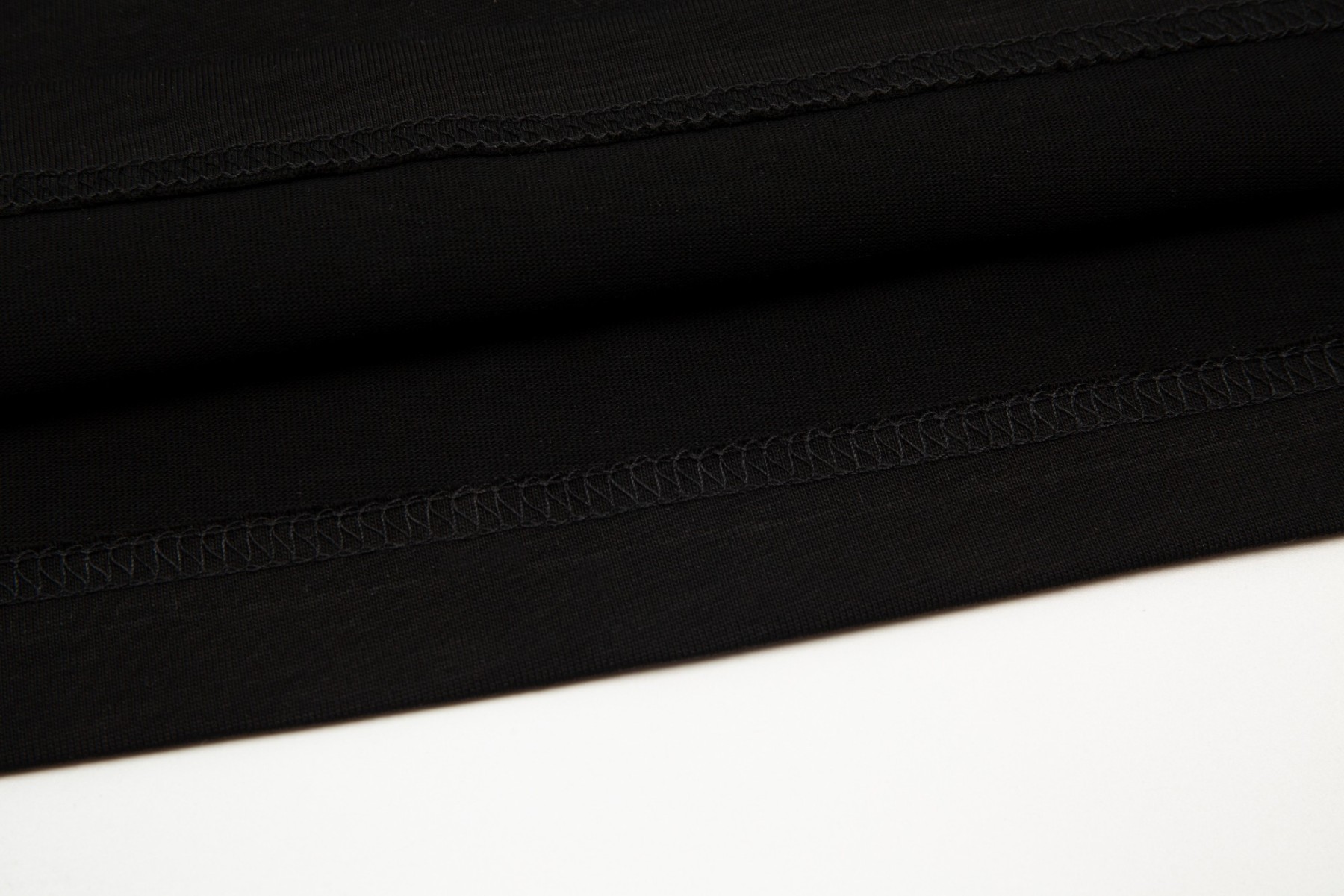 . Snowflake Embroidery Short Sleeve Black/White-Luxeon