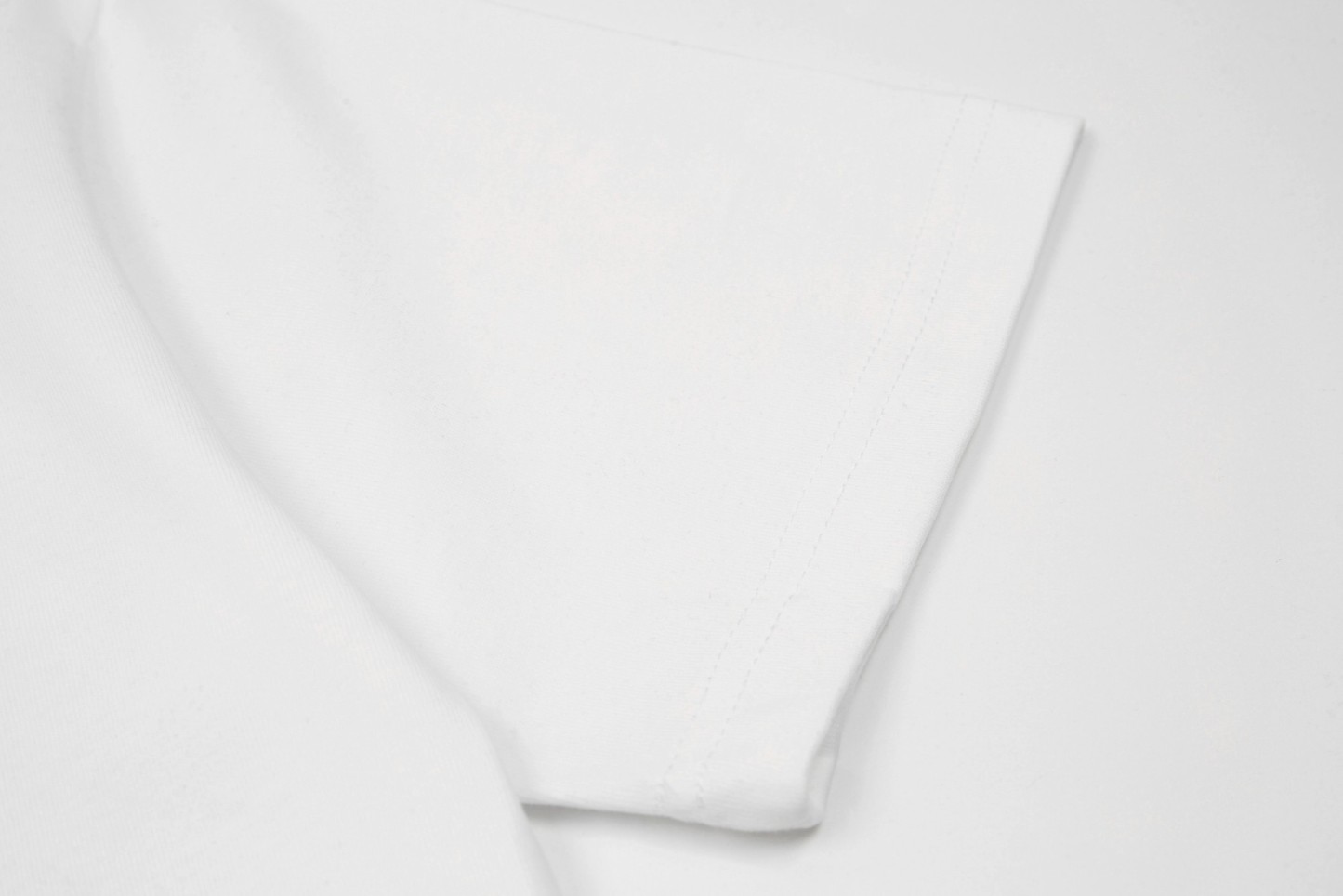 Burberry Oak Leaf Warhorse Short Sleeve Black White-Luxeon