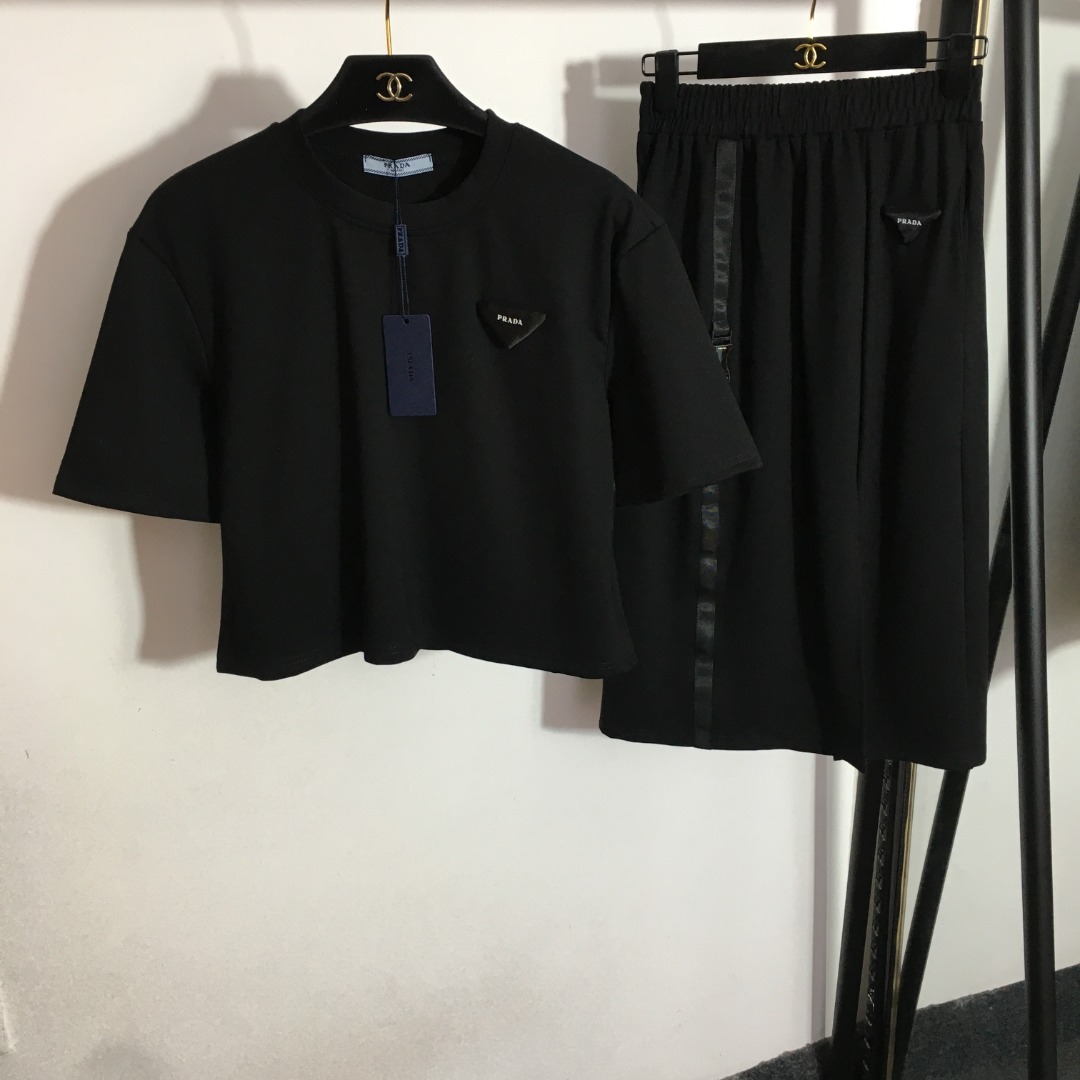 P style Triangle Letter T-shirt+High Waist Split Half Skirt-Luxeon