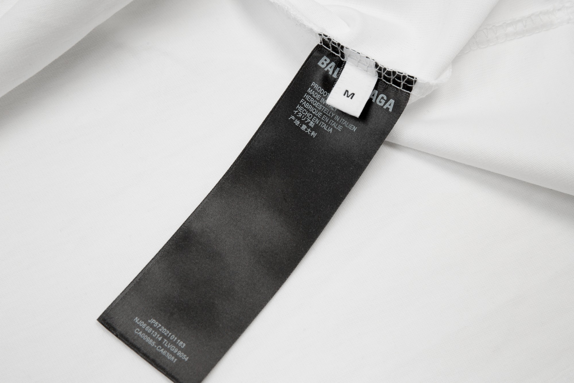 B style Blur Shadow T-shirt 2023 White-Luxeon