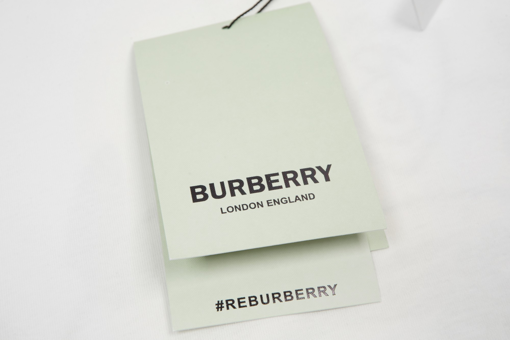 Burberry Oak Leaf Warhorse Short Sleeve Black White-Luxeon