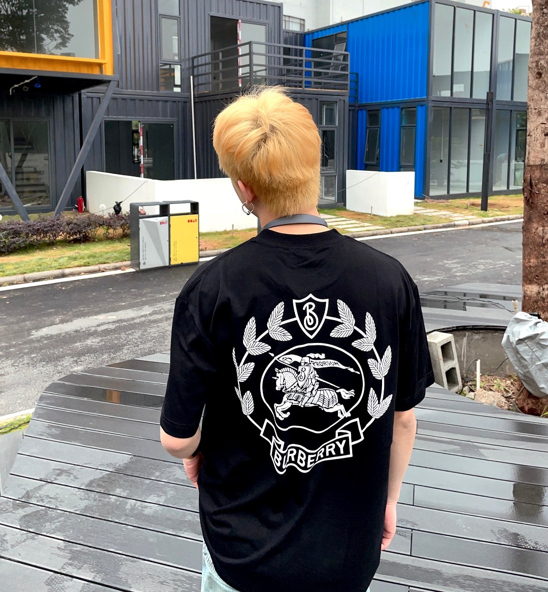 Burberry Oak Leaf Warhorse Short Sleeve Black White-Luxeon