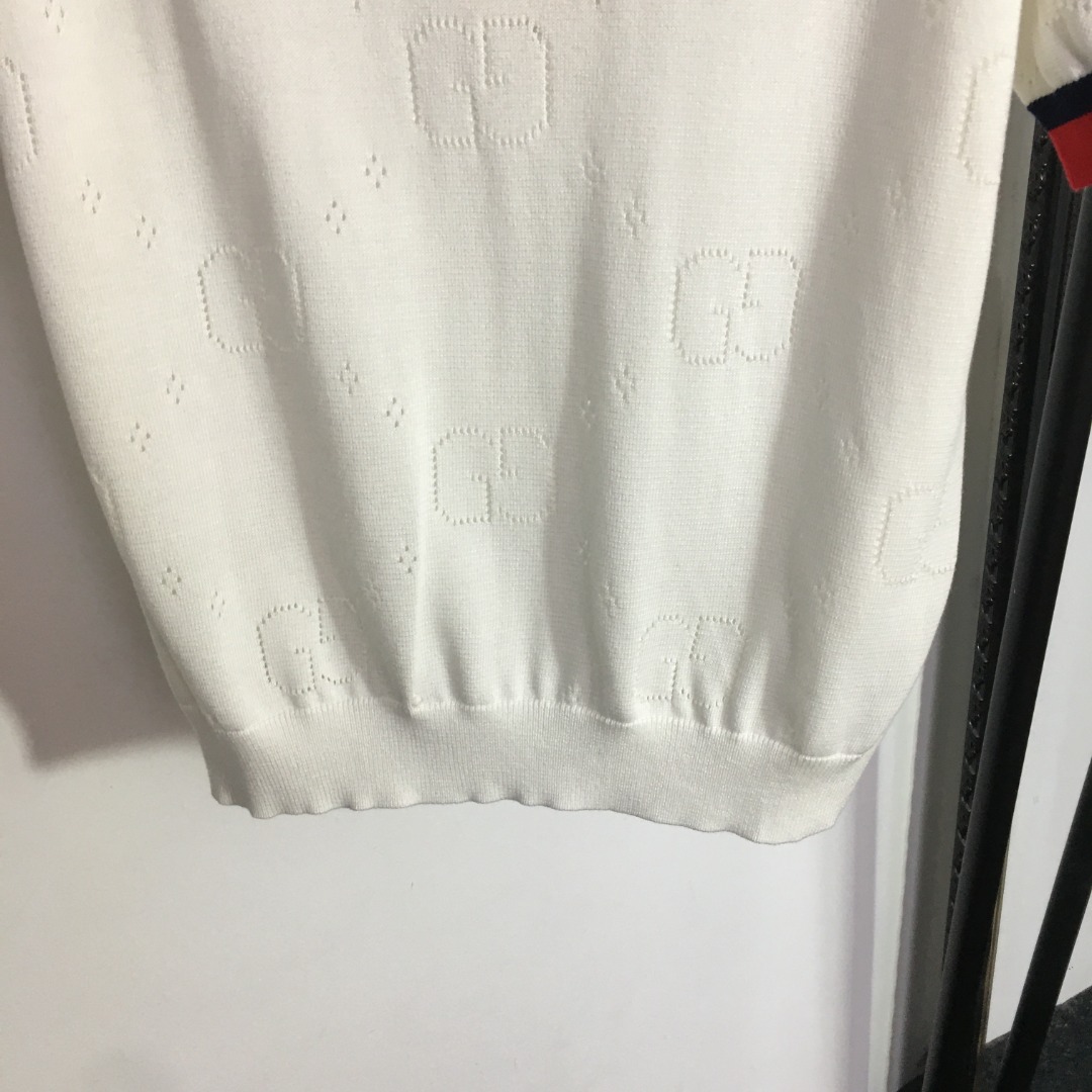 G style Colored Round Neck Short Sleeve Knit-Luxeon