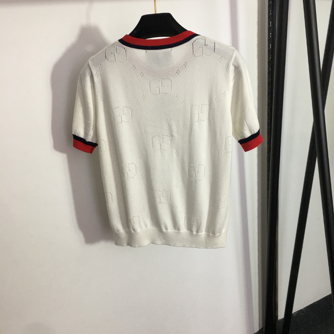 G style Colored Round Neck Short Sleeve Knit-Luxeon